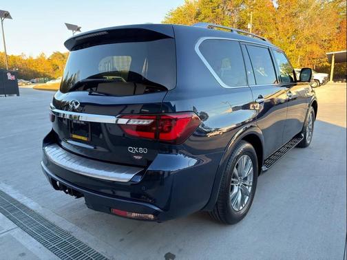 2021 INFINITI QX80 Luxe