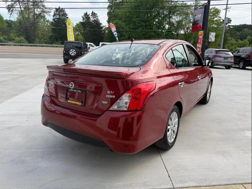 Cayenne Red 2018 Nissan Versa 1.6 SV