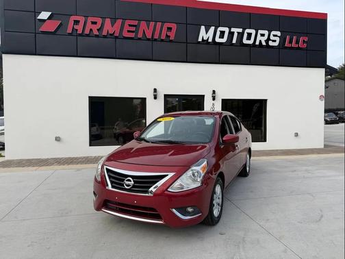 Cayenne Red 2018 Nissan Versa 1.6 SV