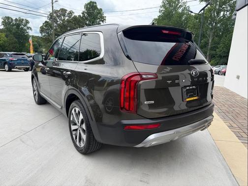 Dark Moss 2021 Kia Telluride S