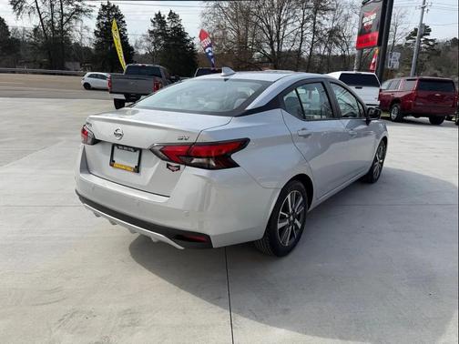 2021 Nissan Versa 1.6 SV