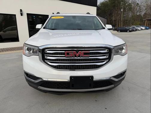 White 2018 GMC Acadia SLT-1