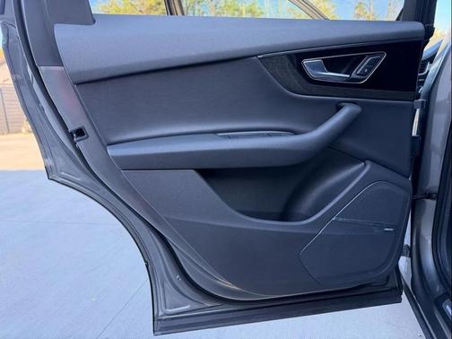 2017 Audi Q7 3.0T Premium