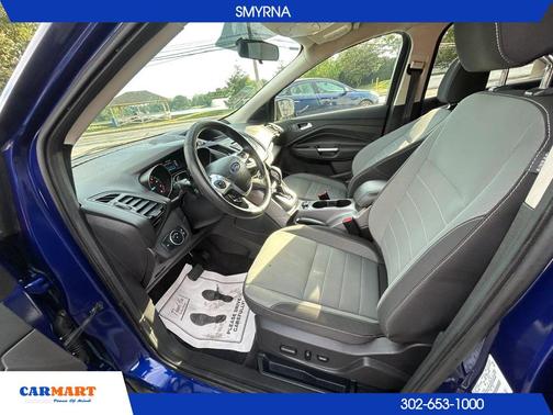 Deep Impact Blue 2016 Ford Escape SE