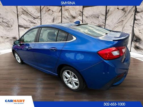 Kinetic Blue Metallic 2017 Chevrolet Cruze LT