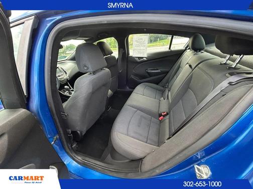 Kinetic Blue Metallic 2017 Chevrolet Cruze LT