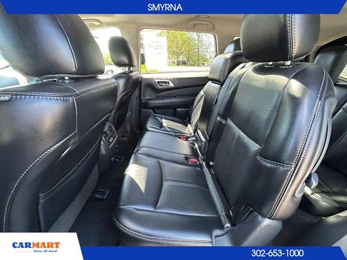 Gun Metallic 2015 Nissan Pathfinder Platinum