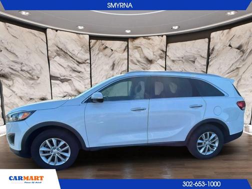 Snow White Pearl 2016 Kia Sorento LX