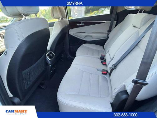 Snow White Pearl 2016 Kia Sorento LX