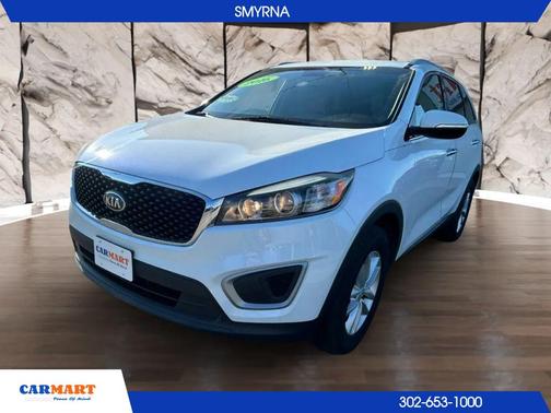 Snow White Pearl 2016 Kia Sorento LX