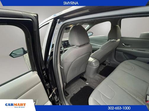 Phantom Black 2021 Hyundai ELANTRA SEL