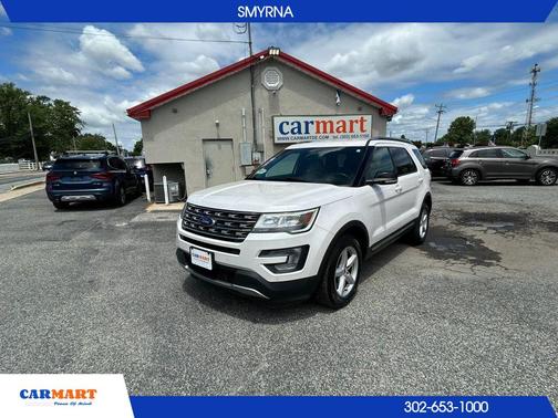 White 2017 Ford Explorer sport