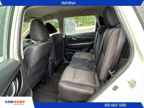 Glacier White 2018 Nissan Rogue S