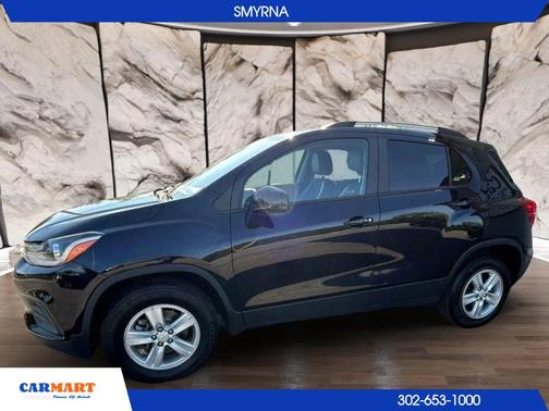 Midnight Blue Metallic 2022 Chevrolet Trax LT