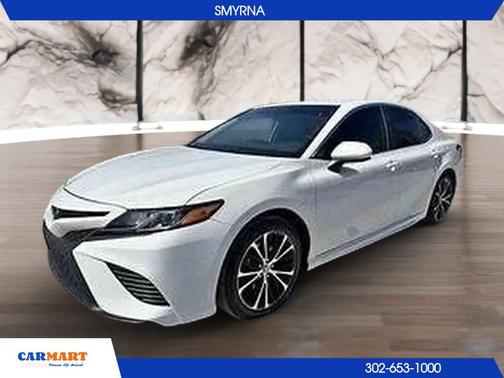 Super White 2020 Toyota Camry SE