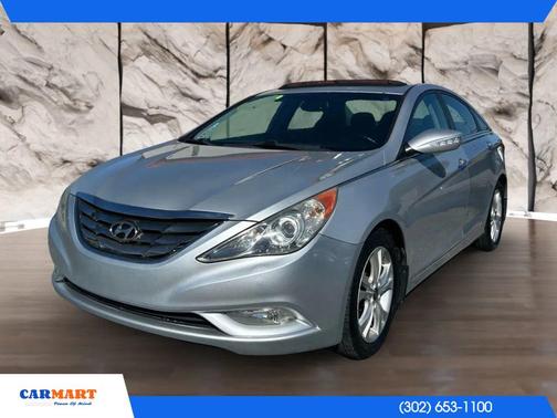 2011 Hyundai SONATA Limited