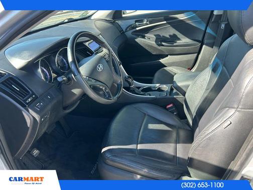 2011 Hyundai SONATA Limited