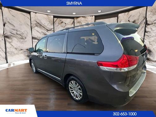 2013 Toyota Sienna XLE