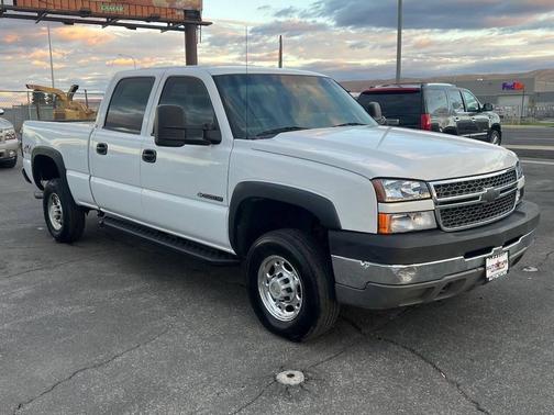 2005 Chevrolet Silverado 2500 LS H/D Crew Cab