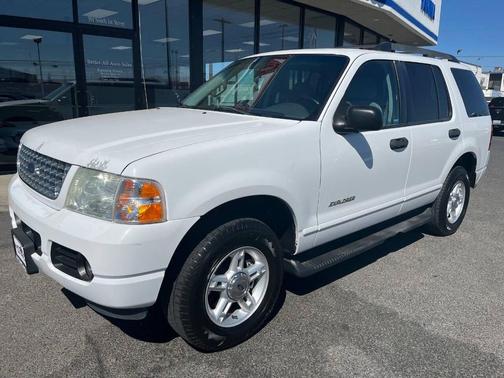 2005 Ford Explorer XLT