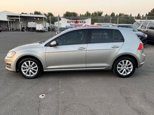2016 Volkswagen Golf TSI S 4-Door