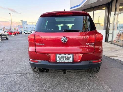 2012 Volkswagen Tiguan SE