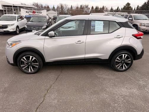 2019 Nissan Kicks SV