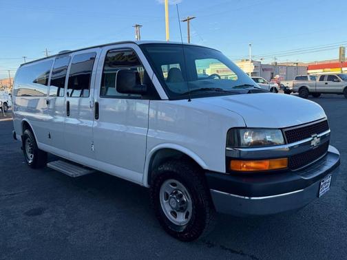2008 Chevrolet Express 3500 LS Extended Wagon