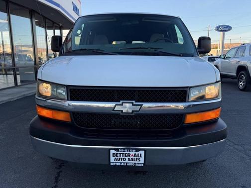 2008 Chevrolet Express 3500 LS Extended Wagon