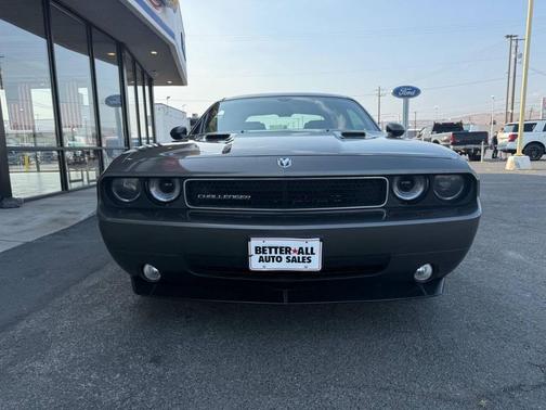 2010 Dodge Challenger SE