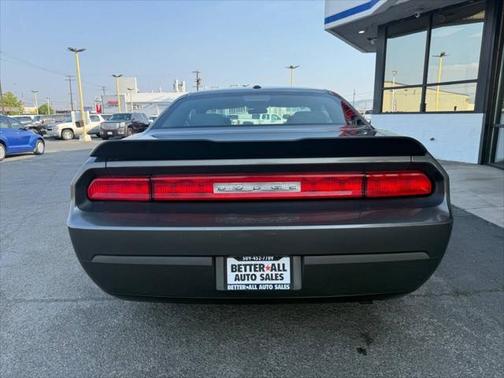 2010 Dodge Challenger SE