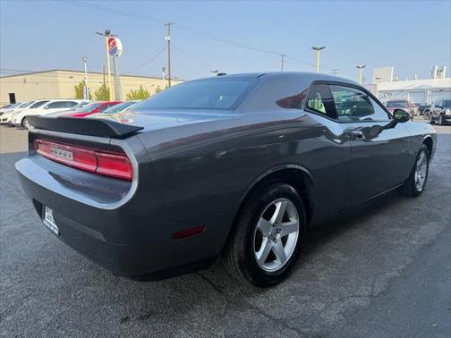 2010 Dodge Challenger SE
