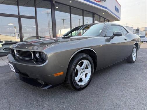 2010 Dodge Challenger SE