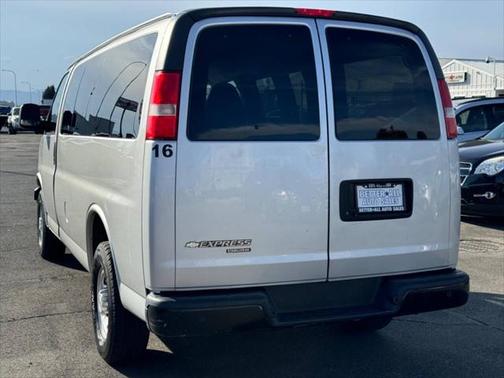 2015 Chevrolet Express 2500 LS
