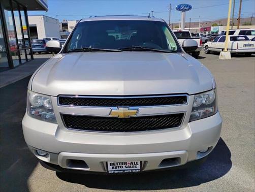 2011 Chevrolet Suburban 1500 LT