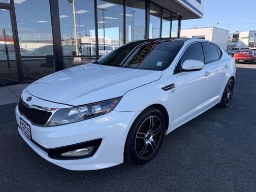 Snow White Pearl 2012 Kia Optima SX