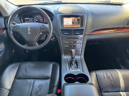 2019 Lincoln MKT Reserve