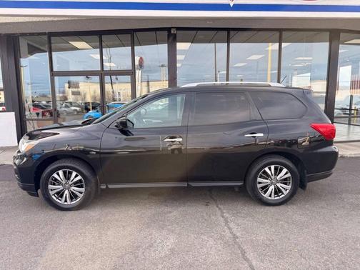 2018 Nissan Pathfinder SL