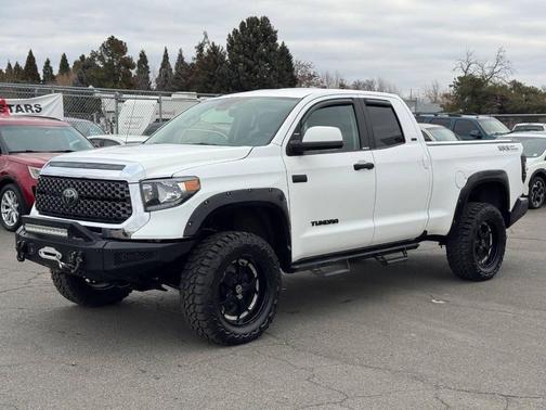 2018 Toyota Tundra SR5