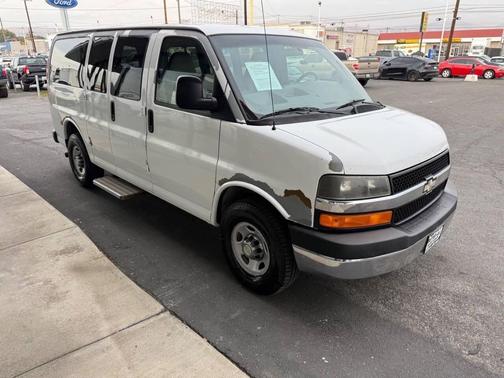 2009 Chevrolet Express 3500 Base