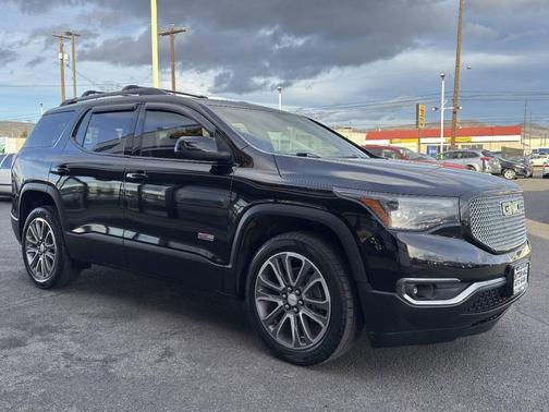2017 GMC Acadia SLT-1