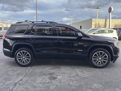 2017 GMC Acadia SLT-1