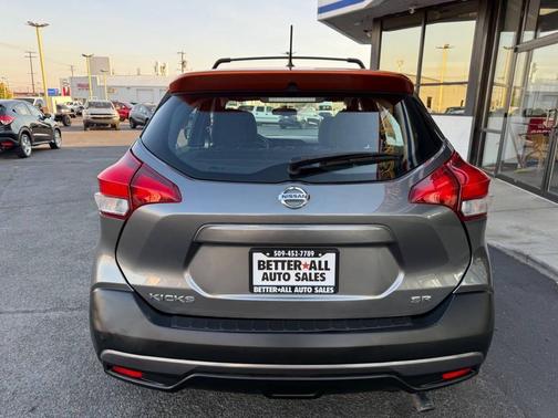 2018 Nissan Kicks SR