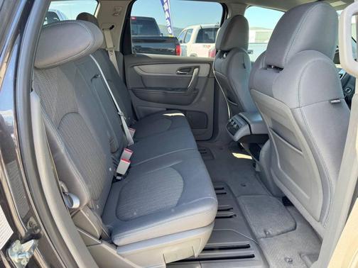 Tungsten Metallic 2016 Chevrolet Traverse 1LT