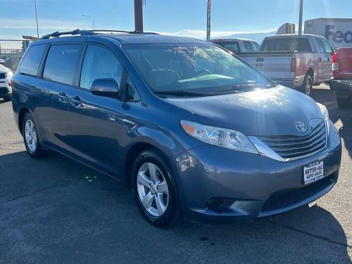 2015 Toyota Sienna LE