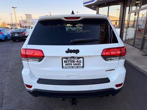 2017 Jeep Grand Cherokee Laredo