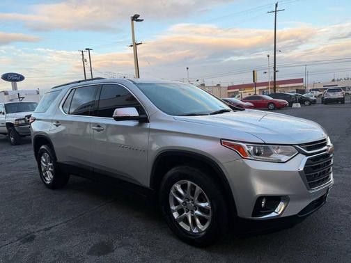 2020 Chevrolet Traverse LT Cloth