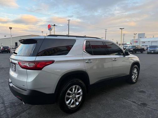 2020 Chevrolet Traverse LT Cloth