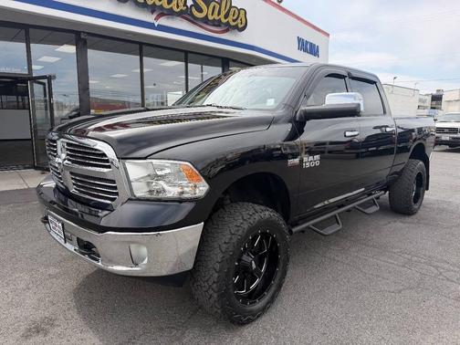 Black Clearcoat 2014 RAM 1500 SLT