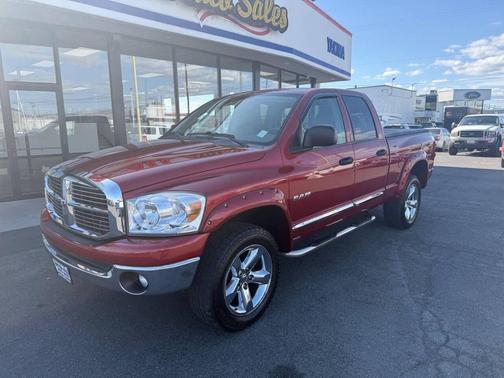 Inferno Red Crystal Pearlcoat 2008 Dodge Ram 1500 SLT Quad Cab